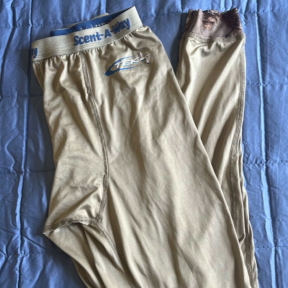 Scent-A-Way Tek 4 (Sz M) Hunting Base Layer